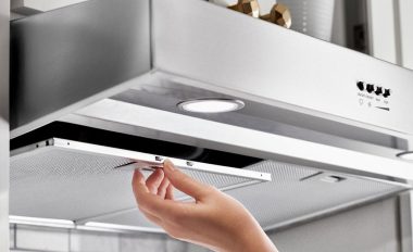 hitchen-hood-installation نصب هود آشپزخانه